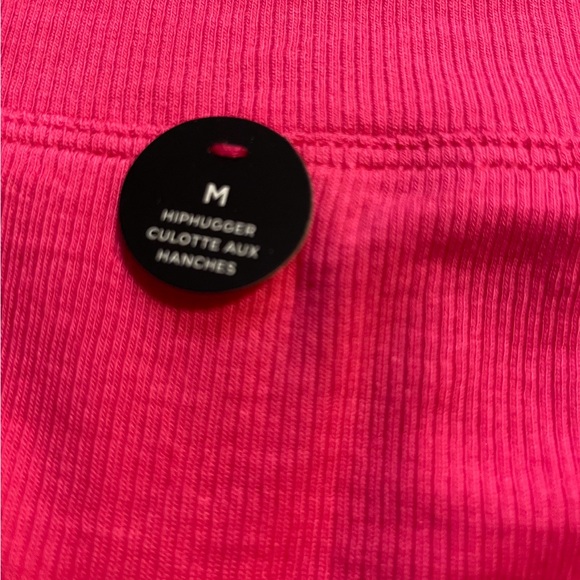 Sz M la vie en rose hiphugger pink panty NWT - Picture 3 of 3